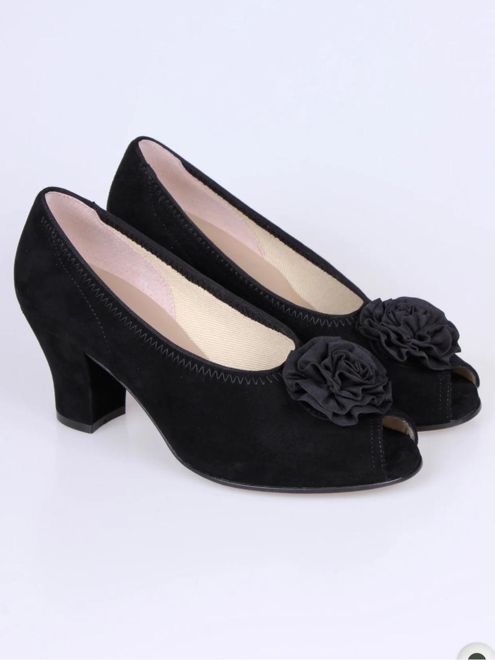 MEMERY JEAN  1940s BLACK SUEDE PUMP WITH ROSETTE AND PEEP TOE RETRO EU 38/US 7